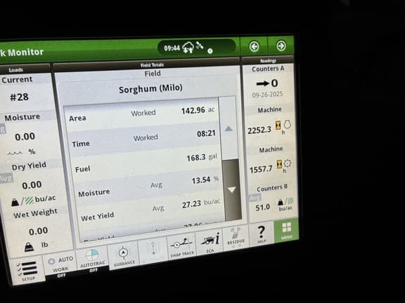 Image of John Deere S780 equipment image 1