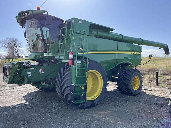 Image of John Deere S780 Primary image
