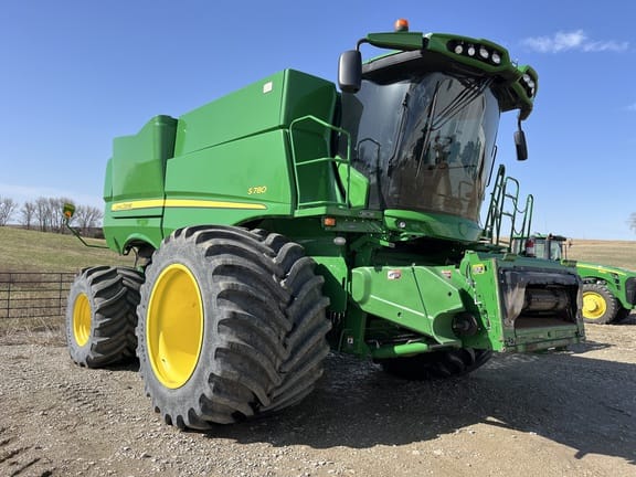2018 John Deere S780 Image