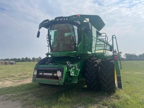 Image of John Deere S780 equipment image 4