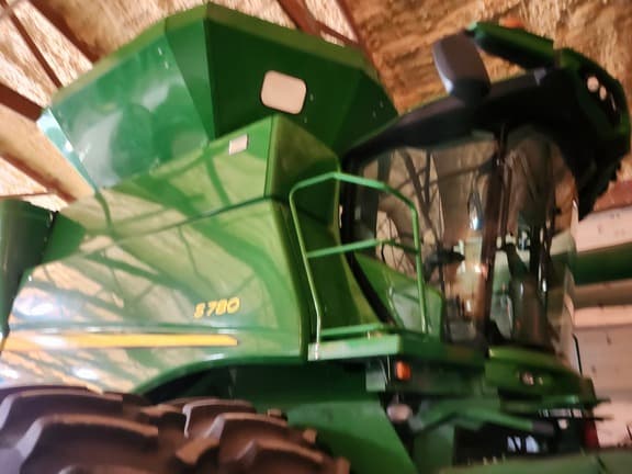 Image of John Deere S780 equipment image 4