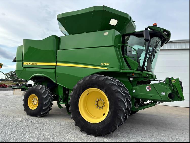 Image of John Deere S780 Primary image