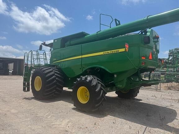 Image of John Deere S780 equipment image 2