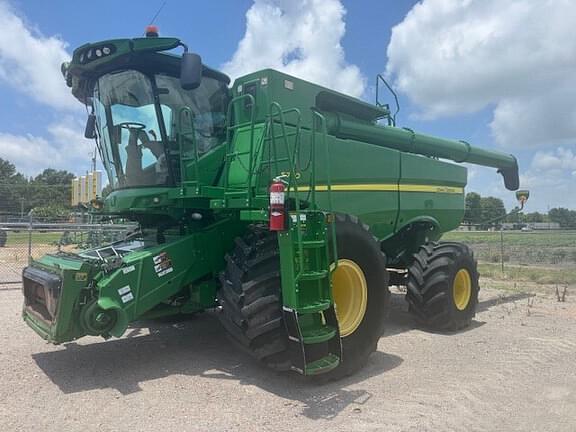 Image of John Deere S780 equipment image 1