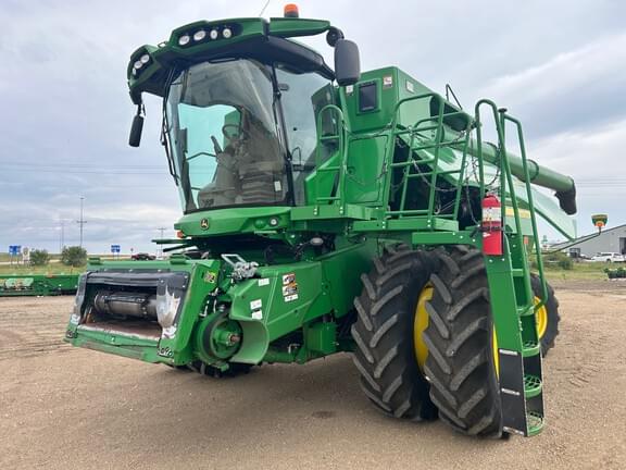 Image of John Deere S780 equipment image 1