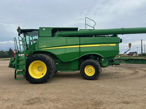 Image of John Deere S780 equipment image 3