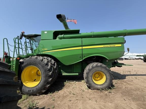 Image of John Deere S780 Primary image
