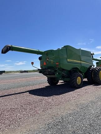 Image of John Deere S780 equipment image 2