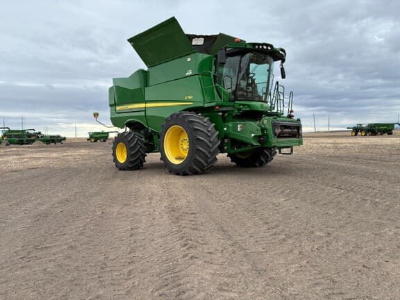 Image of John Deere S780 equipment image 2