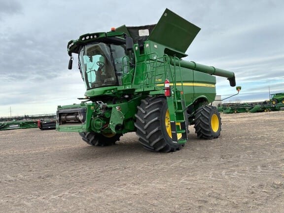 2018 John Deere S780 Equipment Image0