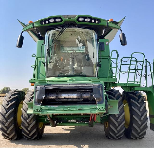 Image of John Deere S780 equipment image 2