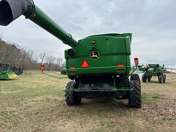 Image of John Deere S780 equipment image 4