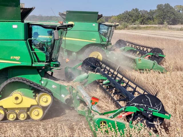 Image of John Deere S780 equipment image 4