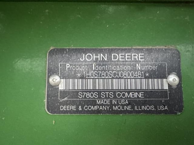 Image of John Deere S780 equipment image 1