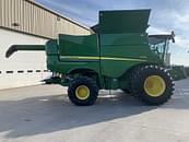 Thumbnail image John Deere S780 1