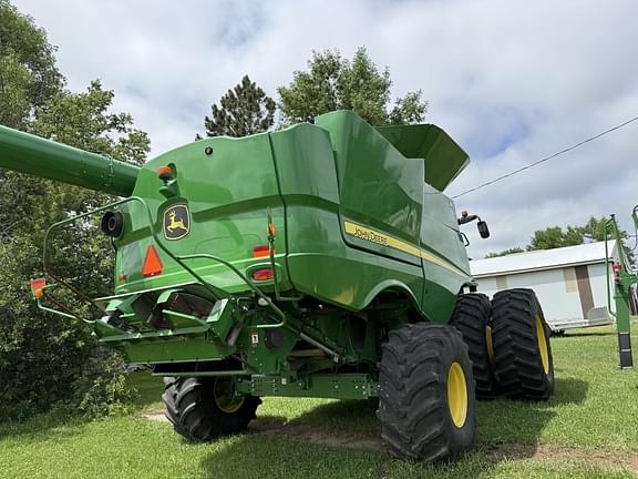 Image of John Deere S780 equipment image 2