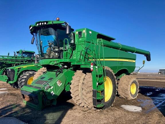 Image of John Deere S780 Primary image