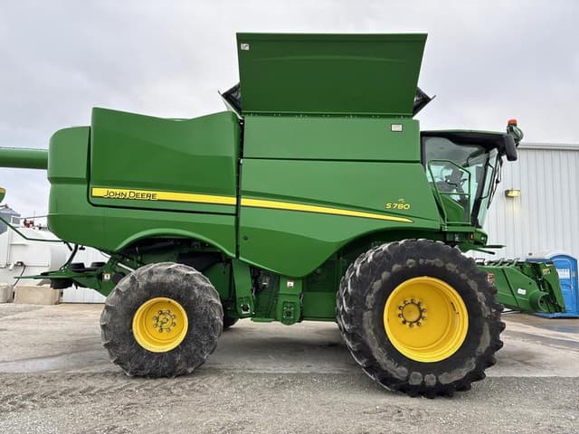 Image of John Deere S780 equipment image 3