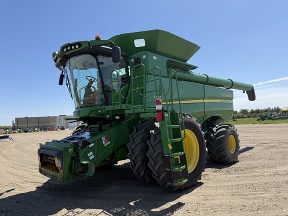 Image of John Deere S780 Primary image