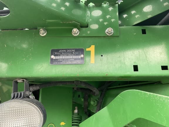 Image of John Deere S780 equipment image 1