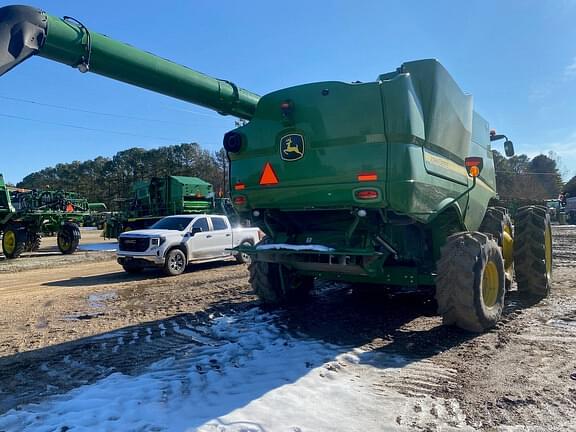 Image of John Deere S780 equipment image 3