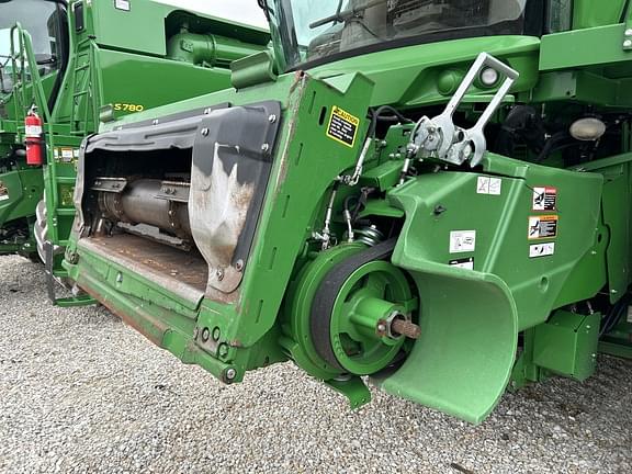 Image of John Deere S780 equipment image 3