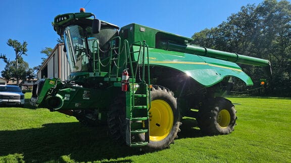 2018 John Deere S780 Equipment Image0