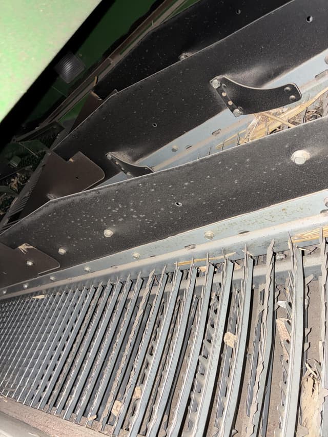 Image of John Deere S780 equipment image 2