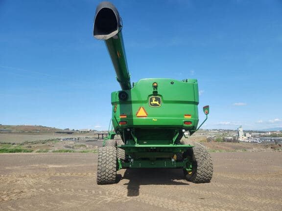 Image of John Deere S780 equipment image 3