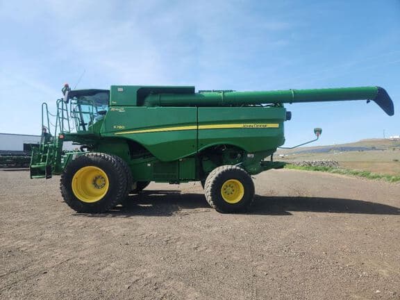 Image of John Deere S780 equipment image 1