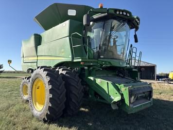 Main image John Deere S780