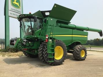 Main image John Deere S780