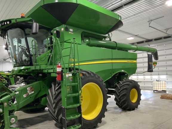 Main image John Deere S780