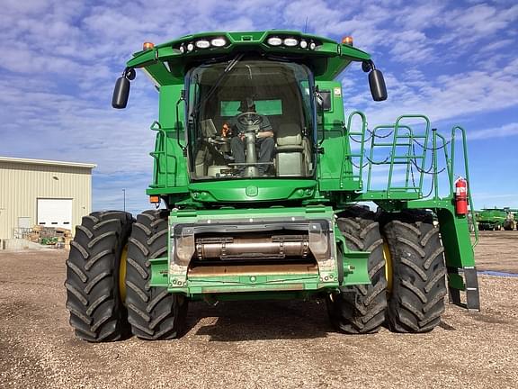 Image of John Deere S780 equipment image 1