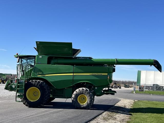 Image of John Deere S780 equipment image 3