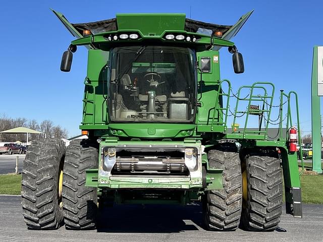 Image of John Deere S780 equipment image 1