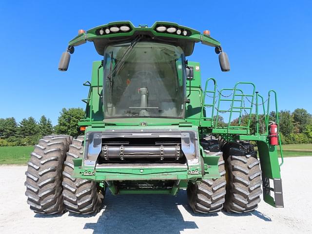 Image of John Deere S780 equipment image 2