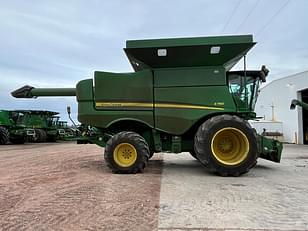 Main image John Deere S780 1