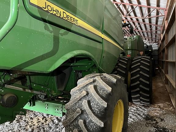 Image of John Deere S780 equipment image 2