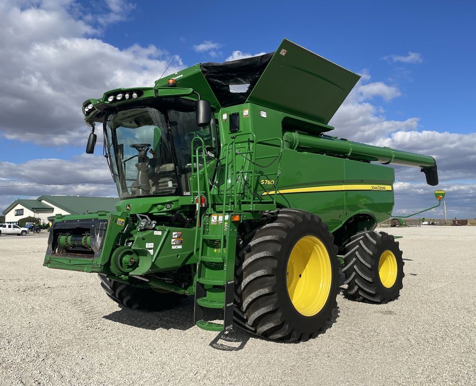 2018 John Deere S780 Equipment Image0