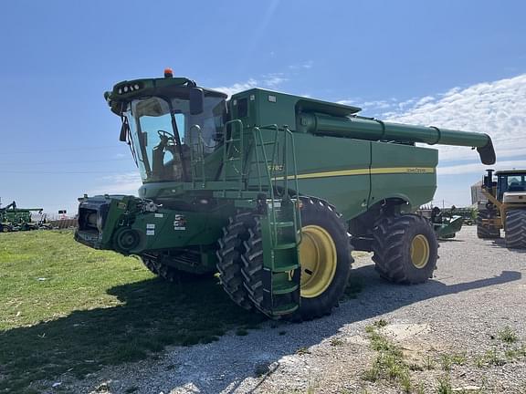 Image of John Deere S780 equipment image 2