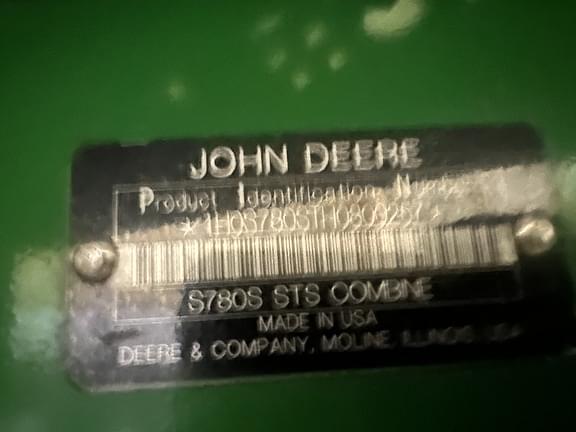 Image of John Deere S780 equipment image 4