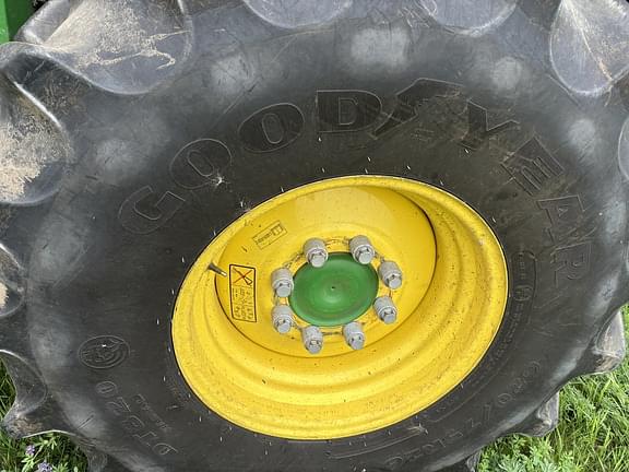 Image of John Deere S780 equipment image 4