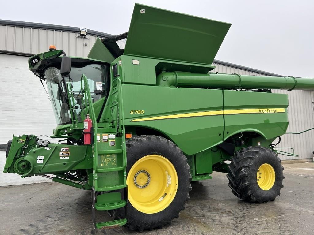 2018 John Deere S780 Equipment Image0