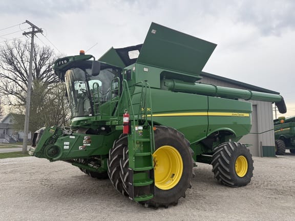 2018 John Deere S780 Equipment Image0