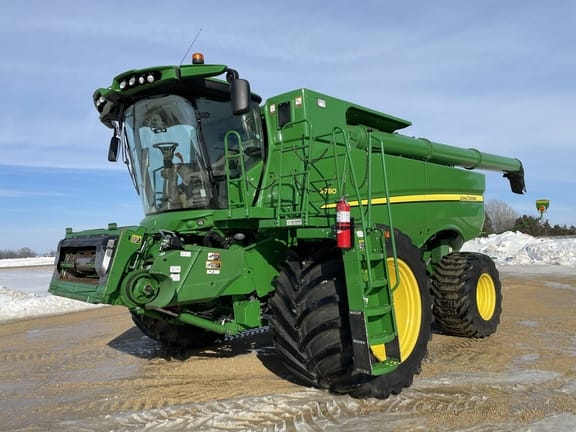 Main image John Deere S780