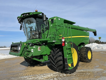 Main image John Deere S780