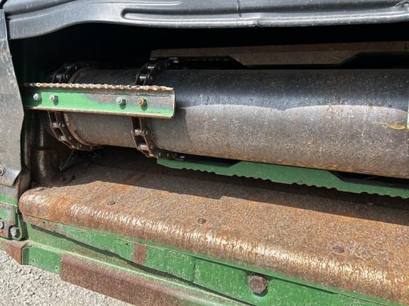 Image of John Deere S780 equipment image 2