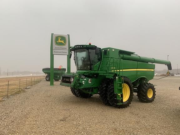 Image of John Deere S780 equipment image 1