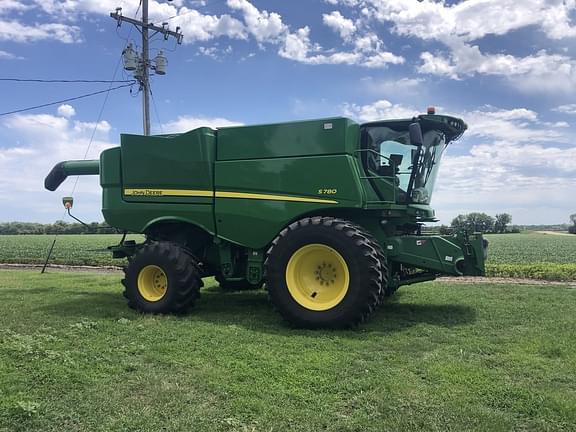 Image of John Deere S780 equipment image 2